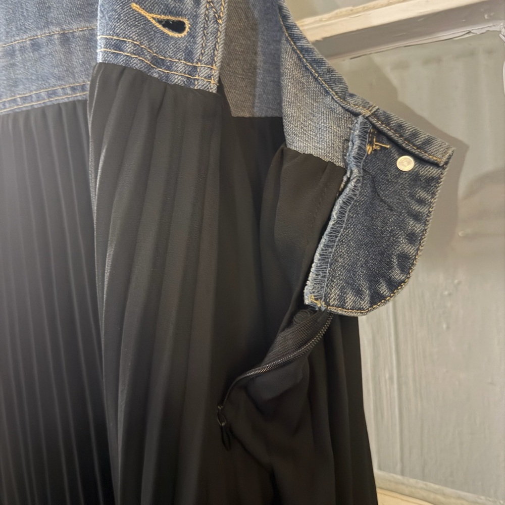 Denim and Black Midi Dress - Picture 4 of 7